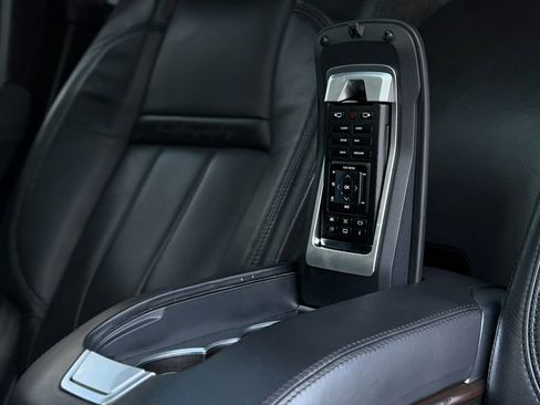 Used 2016 Land Rover Range Rover LWB SV Autobiography image 25