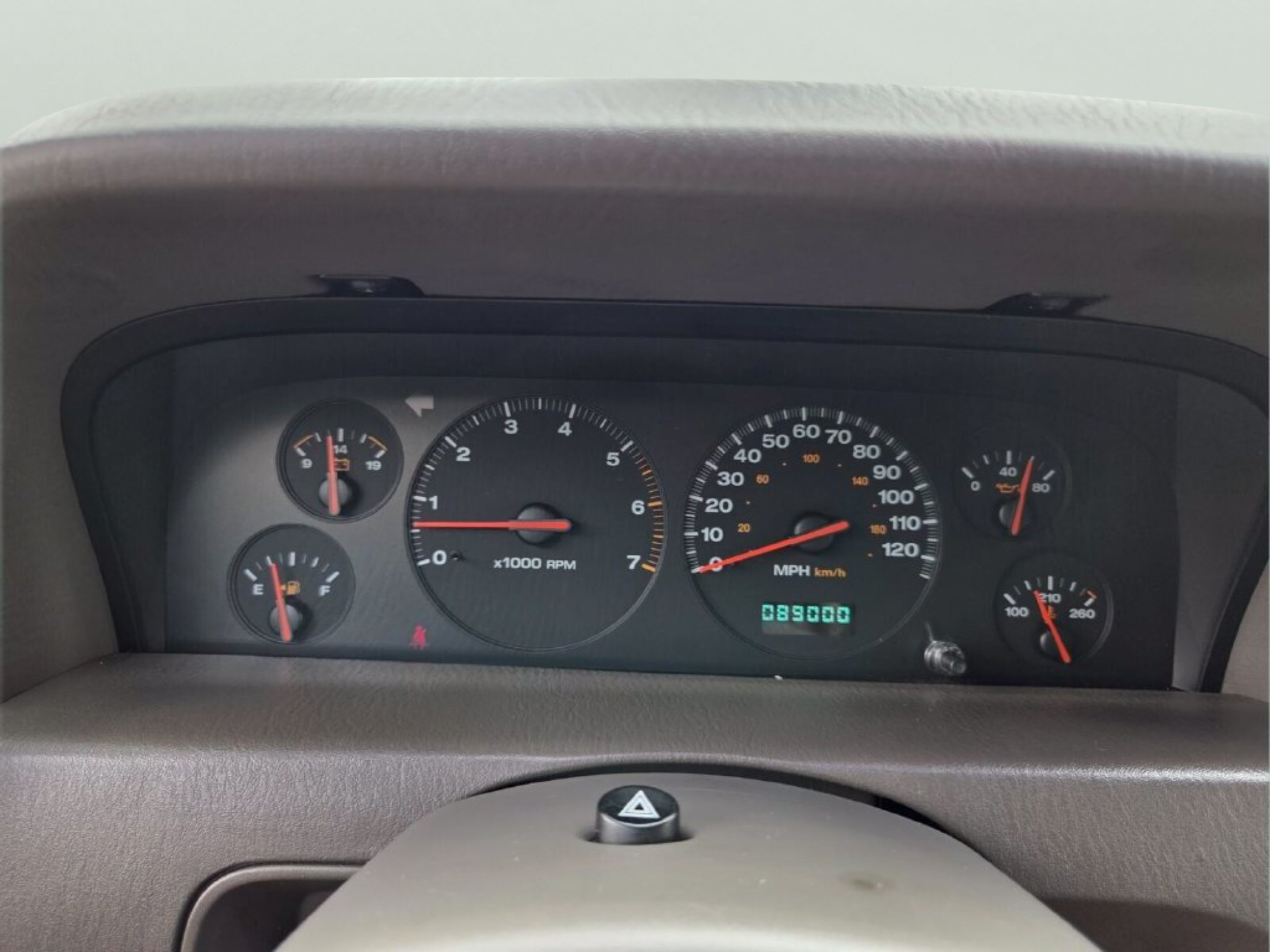 Used 2000 Jeep Grand Cherokee Limited AWD/4WD image 23