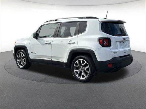 Certified 2018 Jeep Renegade Latitude w/ Advanced Technology Group image 3