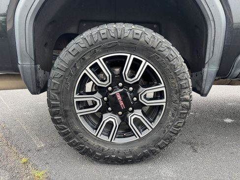 Used 2021 GMC Sierra 2500 AT4 w/ AT4 Premium Plus Package AWD/4WD image 46