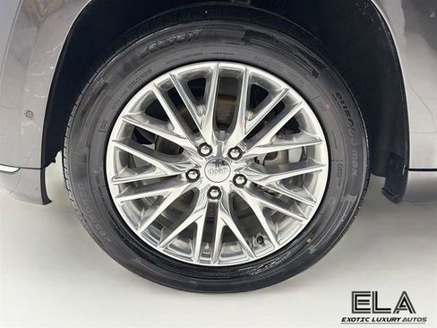 Used 2017 Jeep Grand Cherokee Summit AWD/4WD image 36