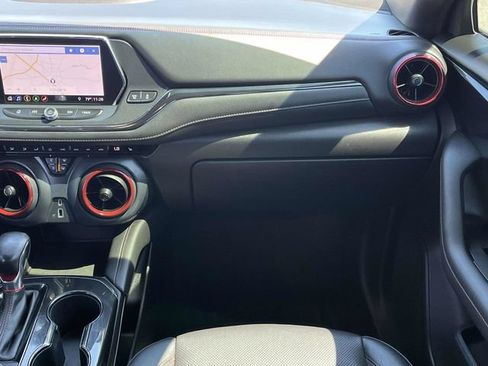 Used 2019 Chevrolet Blazer RS w/ LPO, Floor Liner Package FWD image 18