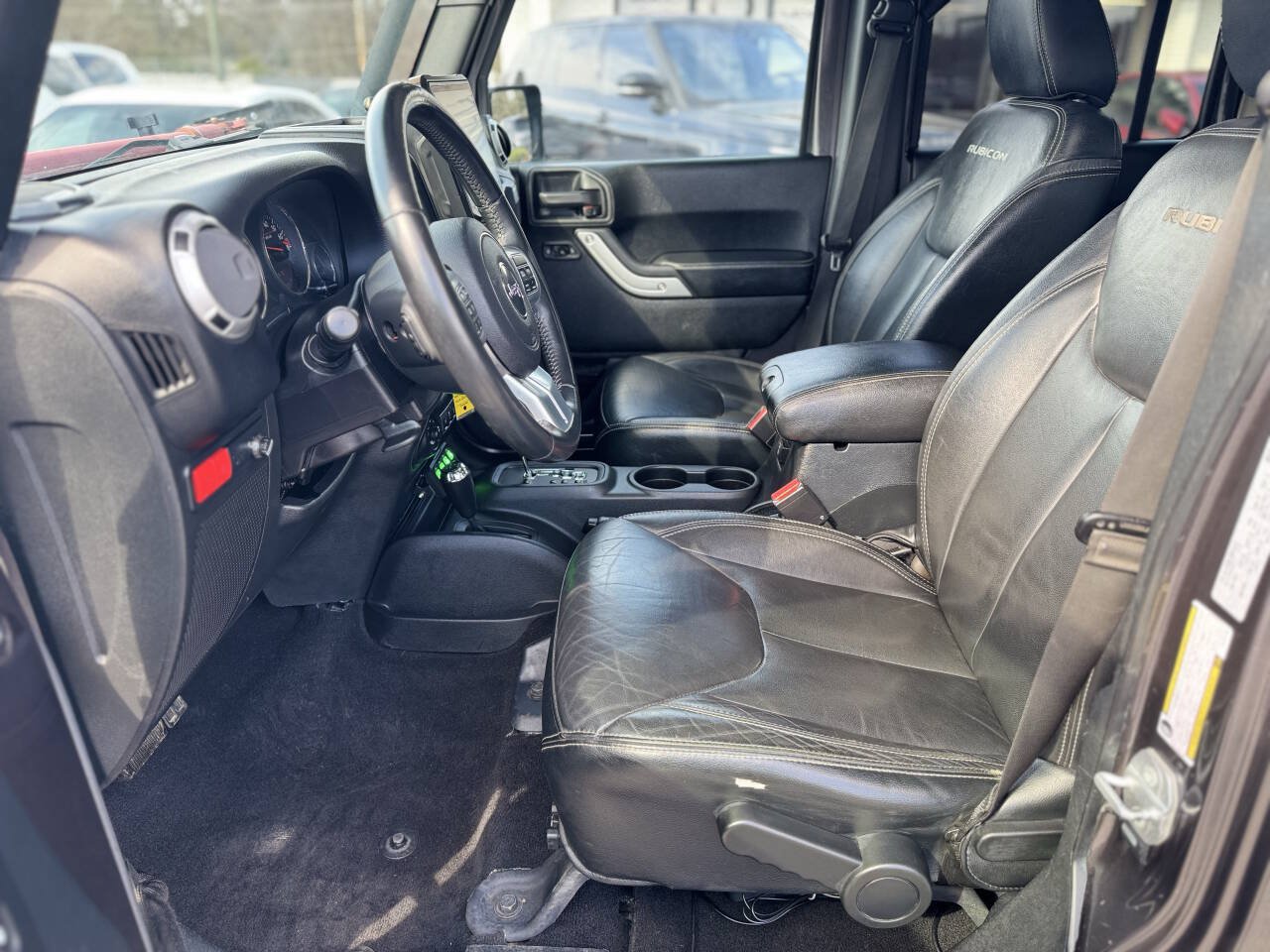 Used 2016 Jeep Wrangler Unlimited Rubicon AWD/4WD image 10