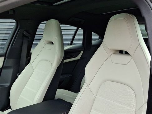 New 2026 Porsche Panamera 4 image 5