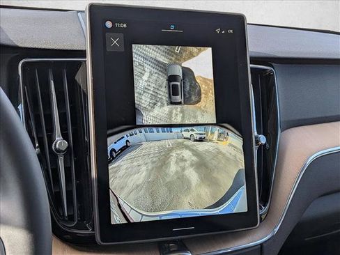New 2026 Volvo XC60 B5 Plus w/ Protection Package Premier image 15