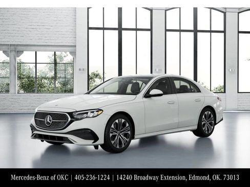Used 2025 Mercedes-Benz E 350 Sedan image 39