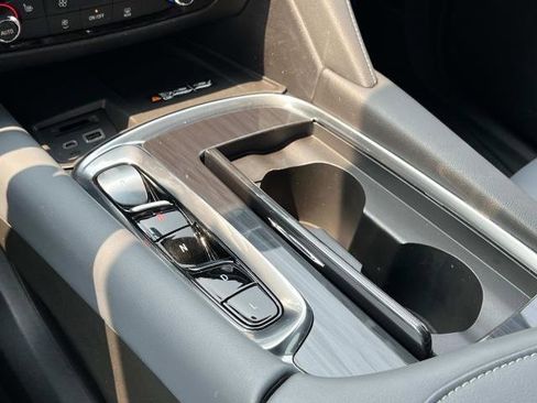 Used 2022 Buick Enclave Essence w/ LPO, Floor Liner Package image 27