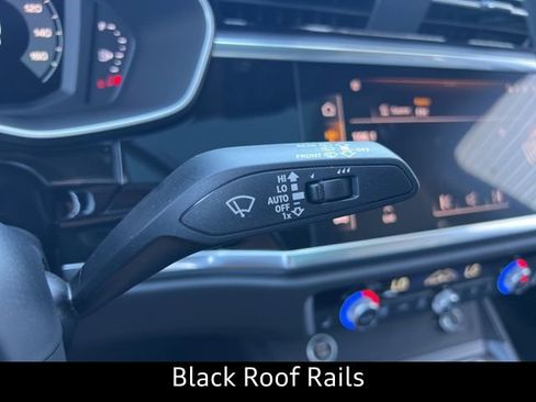 New 2025 Audi Q3 2.0T Premium image 26