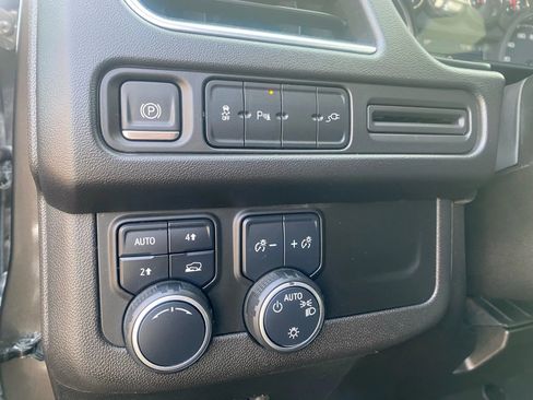 Used 2021 Chevrolet Tahoe 4WD w/ Remote Keyless Entry Package image 5