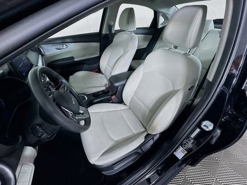Certified 2023 Kia Forte LXS image 19