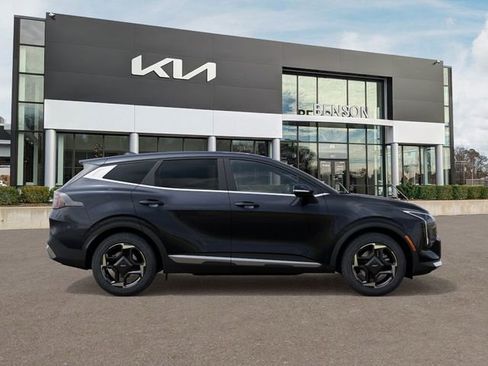 New 2026 Kia Sportage EX FWD image 8