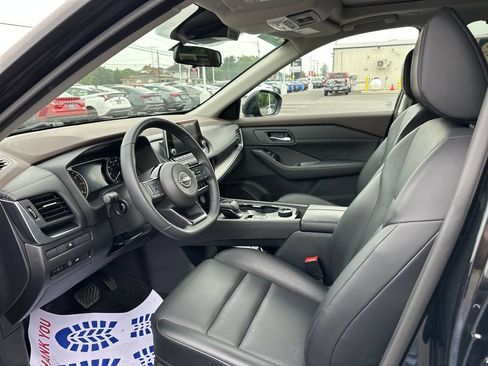 Used 2023 Nissan Rogue SV w/ SV Premium B Package AWD/4WD image 10
