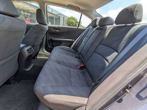 Used 2017 Honda Accord EX image 14