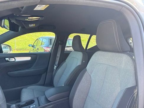 Used 2024 Volvo XC40 B5 Core w/ Protection Package Premier AWD/4WD image 15