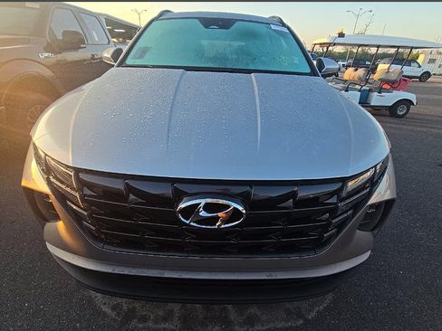 Used 2024 Hyundai Tucson SEL FWD image 3
