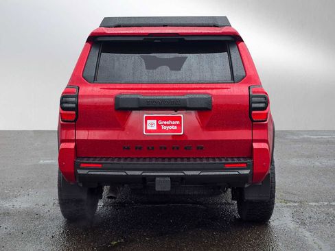 Certified 2025 Toyota 4Runner TRD Off-Road image 5
