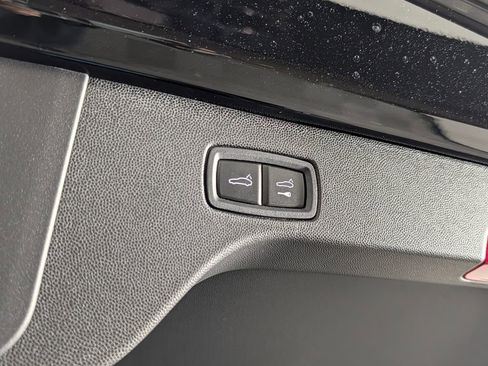 New 2026 Porsche Macan Turbo Electric image 18