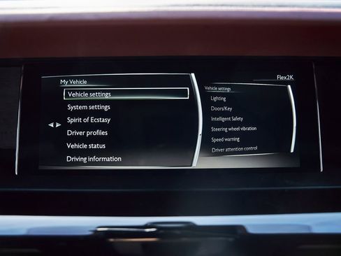 Used 2024 Rolls-Royce Phantom Sedan RWD image 91