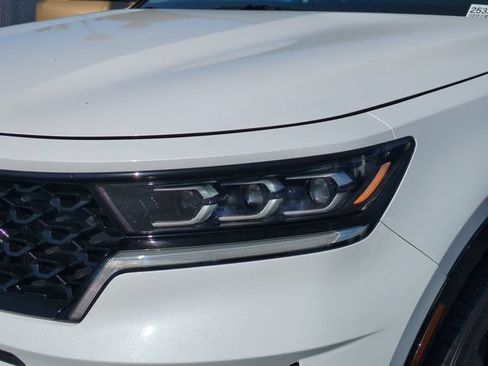 Certified 2023 Kia Sorento SX AWD/4WD image 9