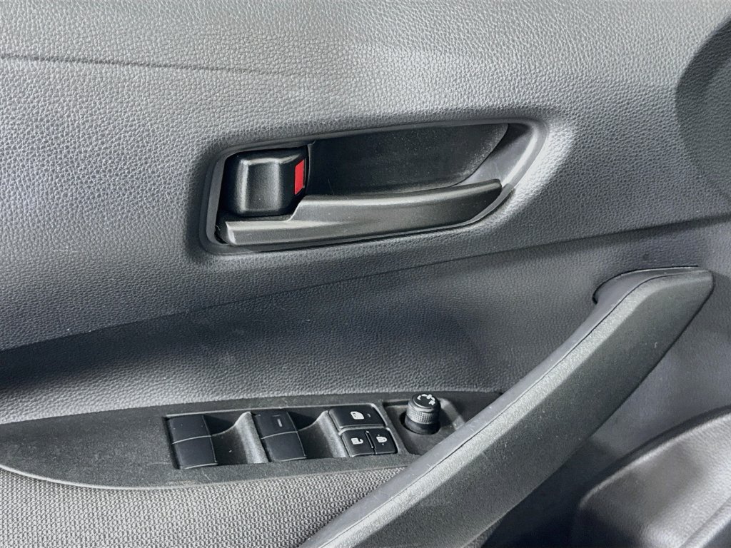 Used 2026 Toyota Corolla LE FWD image 13