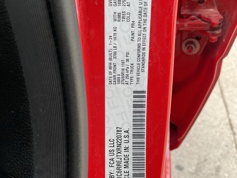 Used 2024 RAM 1500 Laramie image 28