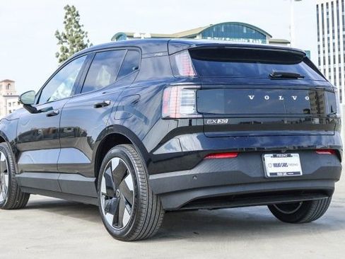 New 2025 Volvo EX30 Plus image 6