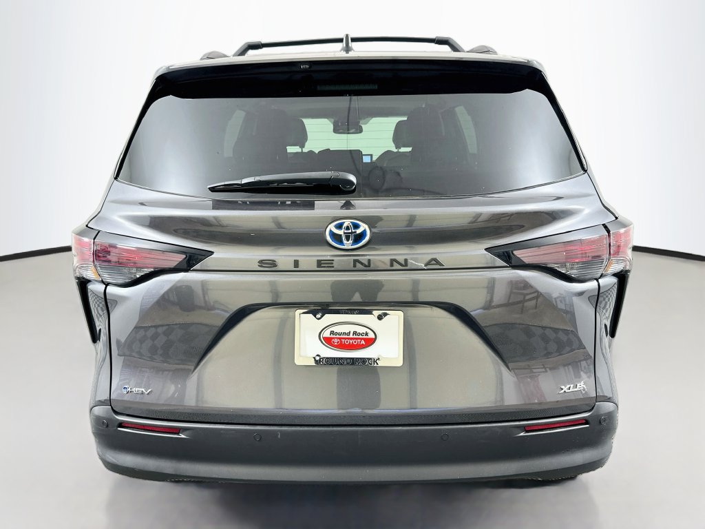 Certified 2025 Toyota Sienna XLE w/ XLE Plus Package FWD image 6