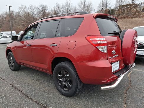 Used 2010 Toyota RAV4 image 6