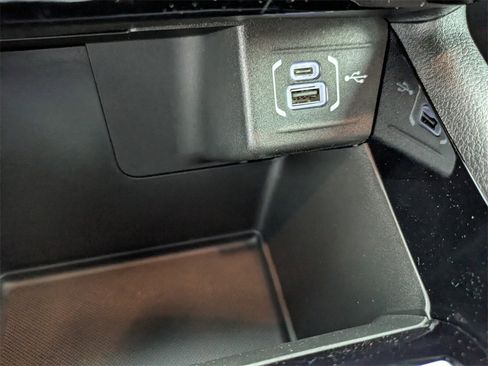 New 2026 Jeep Compass Latitude image 22