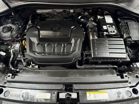 Certified 2023 Volkswagen Tiguan SE R-Line FWD image 12