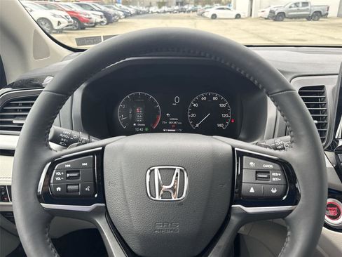 Used 2026 Honda Odyssey Touring image 20