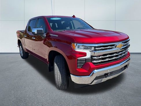 Used 2025 Chevrolet Silverado 1500 LTZ w/ LTZ Convenience Package II AWD/4WD image 5