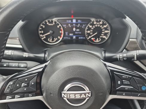 Used 2024 Nissan Altima 2.5 SV w/ SV Premium Package image 26