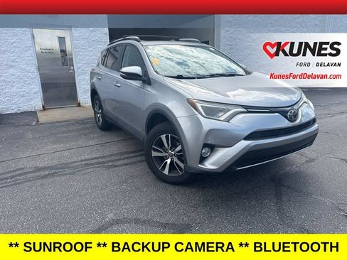 Used 2017 Toyota RAV4 XLE FWD image 1