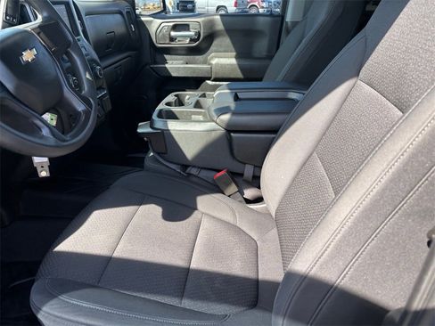 Used 2021 Chevrolet Silverado 1500 Custom image 8
