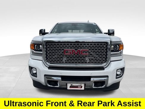 Used 2017 GMC Sierra 2500 Denali image 9