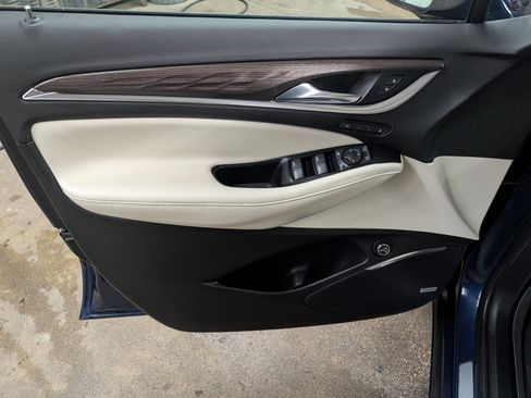 Used 2023 Buick Enclave Avenir w/ Trailering Package, 5000 lbs. image 12