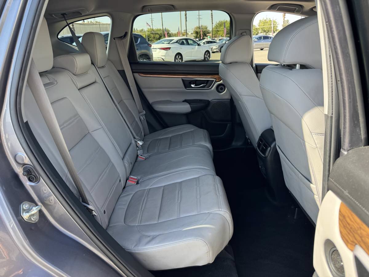 Used 2017 Honda CR-V Touring image 17