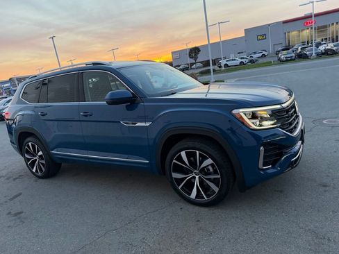 New 2026 Volkswagen Atlas SEL Premium R-Line image 7