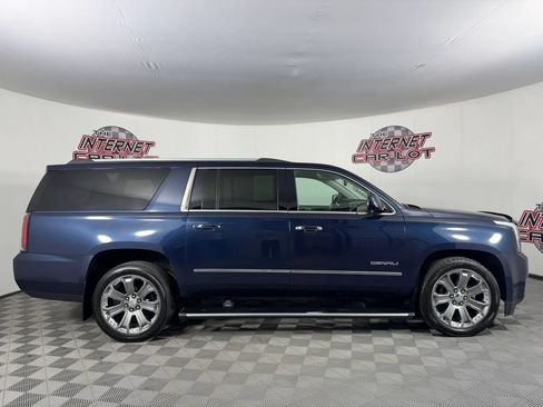Used 2017 GMC Yukon XL Denali w/ Open Road Package AWD/4WD image 8