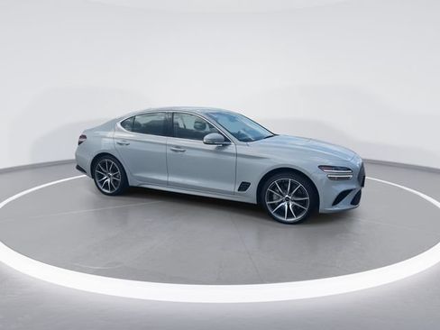 Used 2025 Genesis G70 2.5T RWD image 2