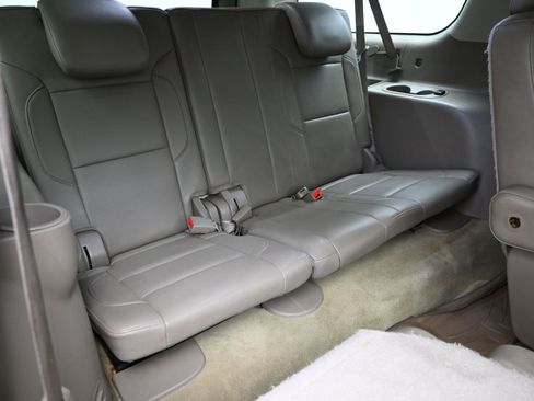 Used 2015 Chevrolet Suburban LTZ AWD/4WD image 40