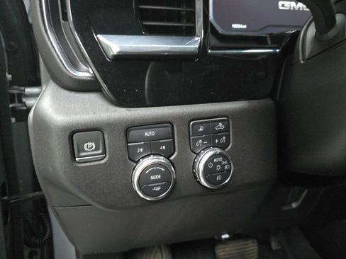 Used 2025 GMC Sierra 1500 Elevation w/ Elevation Premium Package image 16