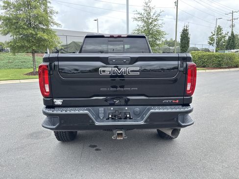 Used 2021 GMC Sierra 2500 AT4 w/ AT4 Premium Plus Package AWD/4WD image 8