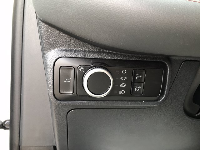 Used 2025 Ford Explorer Active AWD/4WD image 11