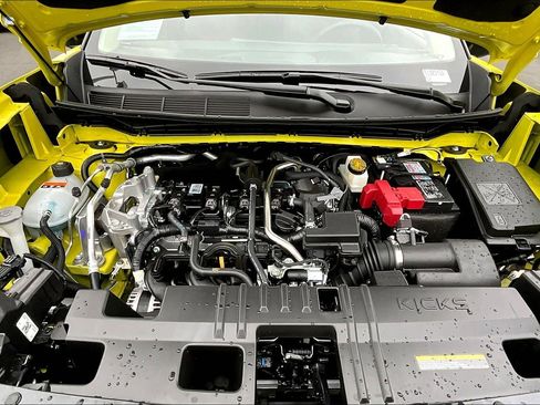 New 2026 Nissan Kicks SR w/ Cold Weather Package image 12