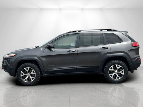 Used 2015 Jeep Cherokee Trailhawk AWD/4WD image 6