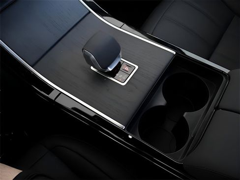 Used 2026 Land Rover Range Rover Evoque Dynamic SE image 24