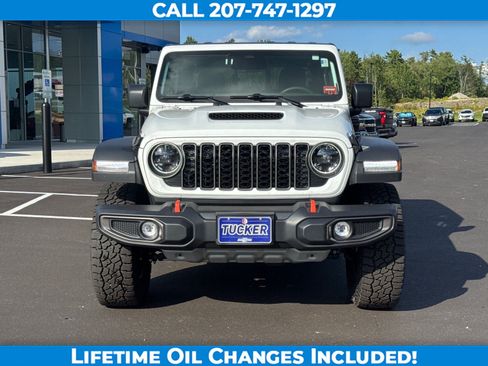 Used 2026 Jeep Gladiator Mojave AWD/4WD image 2