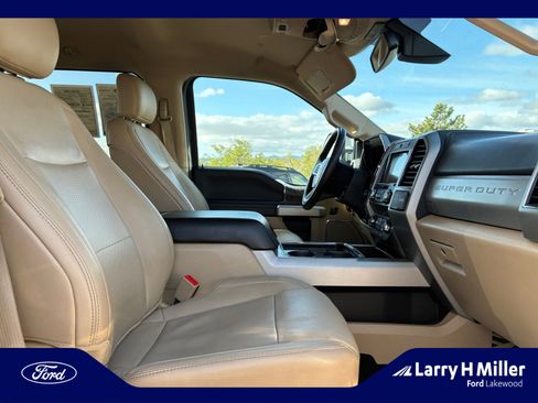 Used 2019 Ford F250 Lariat w/ Lariat Ultimate Package image 19